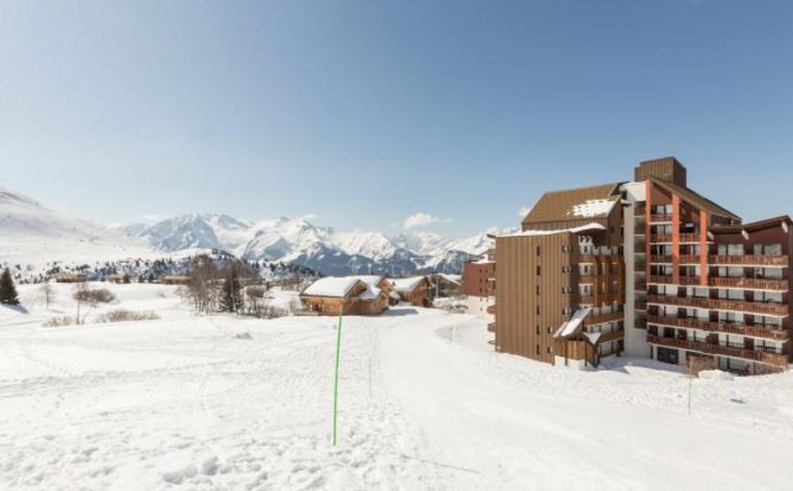 Les Melezes, Alpe d'Huez, External